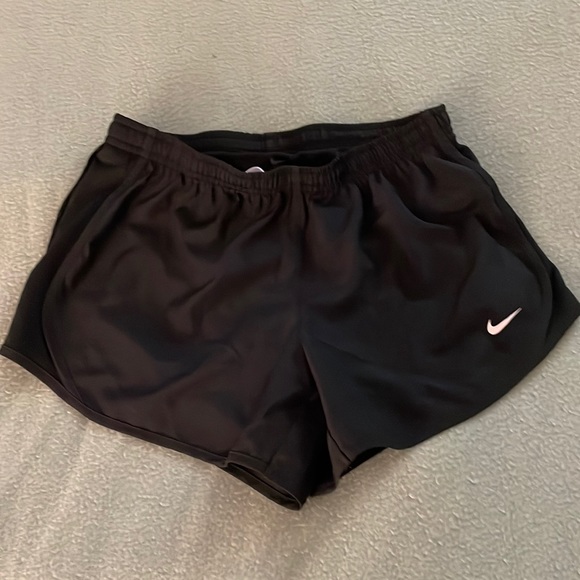Nike Shorts - Picture 1 of 2